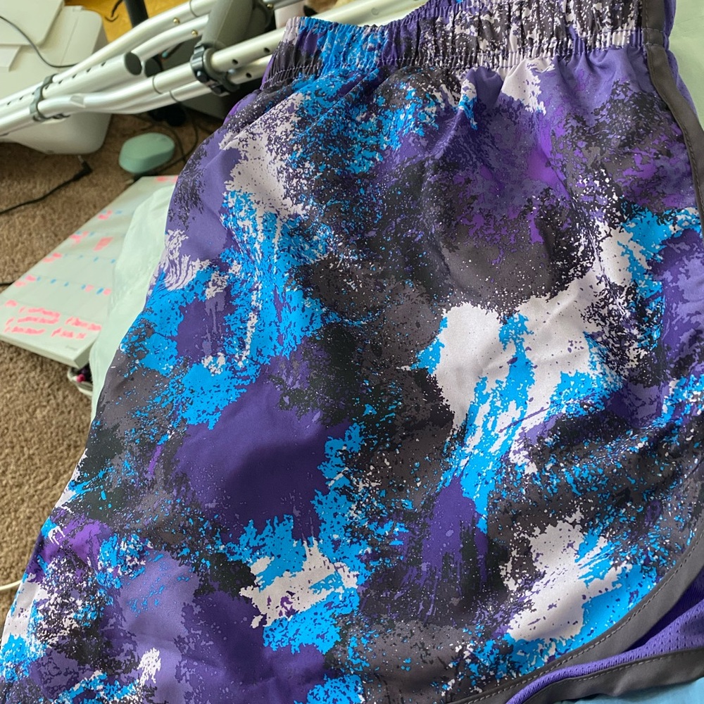 Shorts - Picture 2 of 3